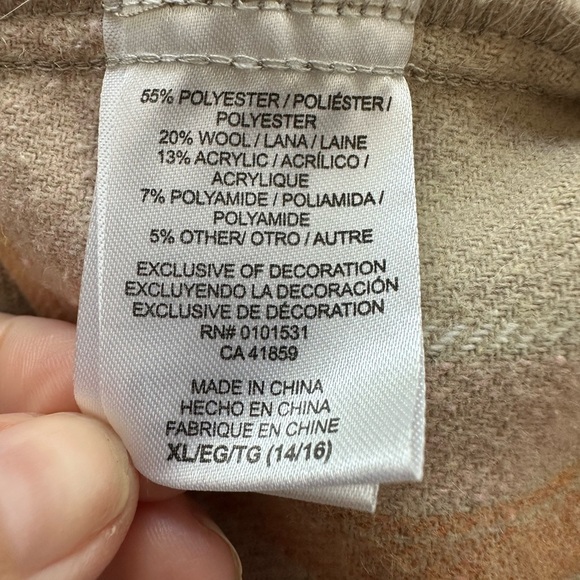 The Mandalorian Plaid Grogu Flannel Jacket / Shacket Button Down Size XL 14/16 - Picture 12 of 15